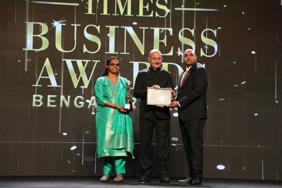 late-dr-muhammed-majeed-was-honored-with-the-times-business-awards-lifetime-achievement-award