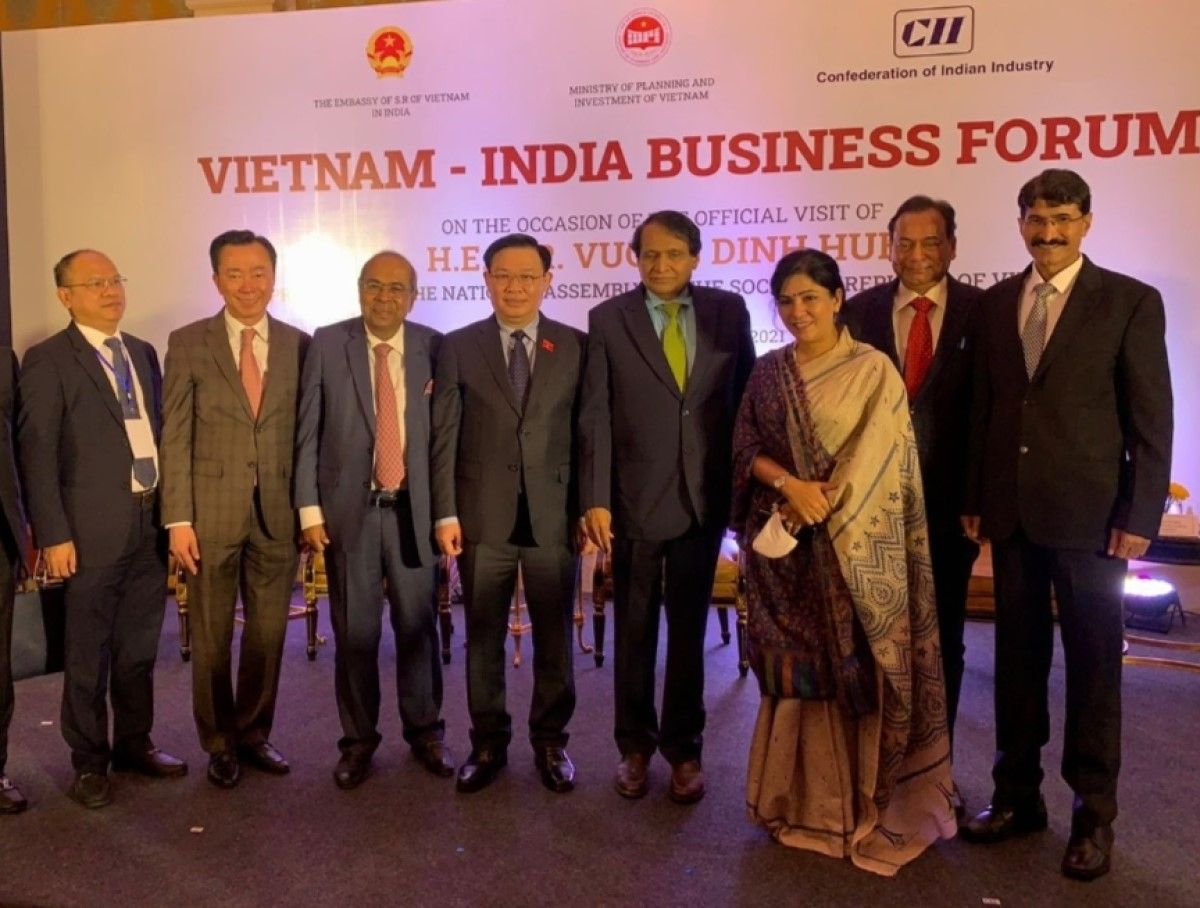 Signing of MoU with Tan Thanh Holdings and Vietnam-India Business Forum
