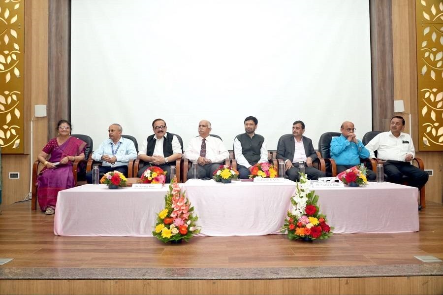 Dr. Sarang Bani (third from left), Senior Advisor, Biological R&D, Sami-Sabinsa Group, and Dr. V. Kusum Devi (first from left), Principal, NITTE College of Pharmaceutical Sciences, seated at the dais in the orientation program