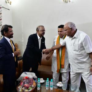 Dr. Muhammed Majeed, Chairman and Managing Director of Sami-Sabinsa Group Donated Rs. 2 Crores to Karnataka Chief Minister’s Distress Relief Fund