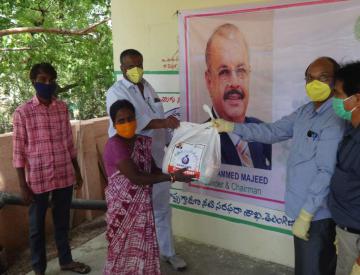 Dr. Majeed Foundation distributed basic food items to the poor and vulnerable communities living in the vicinity of Sami Labs Hyderabad facility