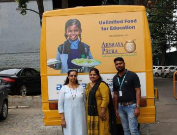 Dr. Anju Majeed poses for a snap along with Ms. Arockia Mary and Mr. Karthik Priyan from the Akshaya Patra Foundation.